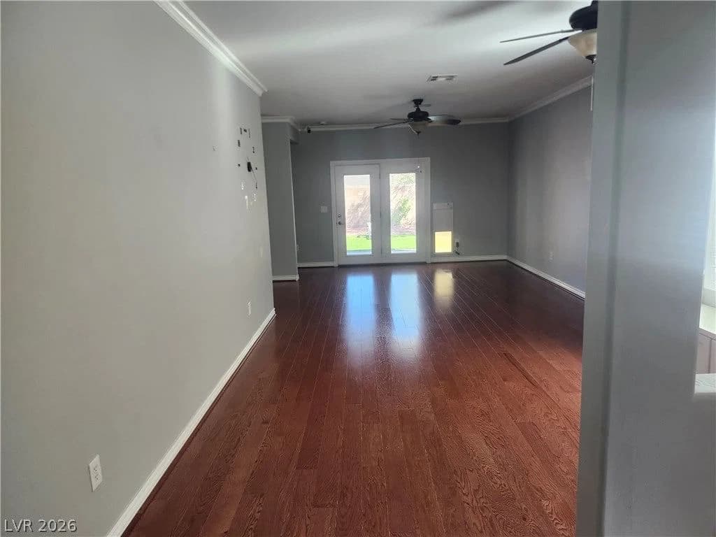 2312 Willow Wren Drive photo 2