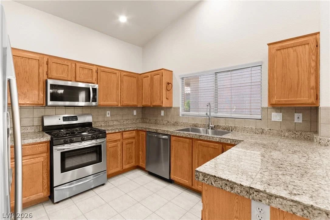 3425 Baldoyle Lane photo 3
