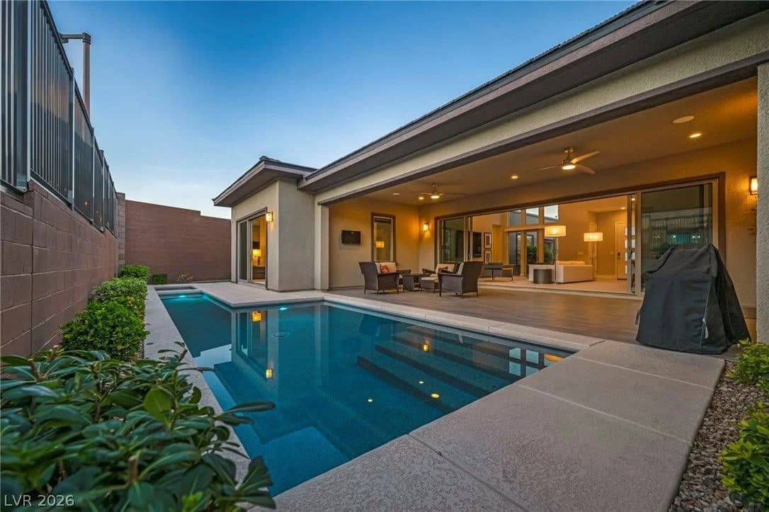 6675 DESERT CRIMSON Street photo 4