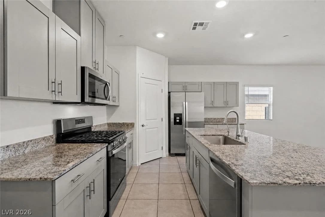 10959 Artisan Ranch Avenue photo 4
