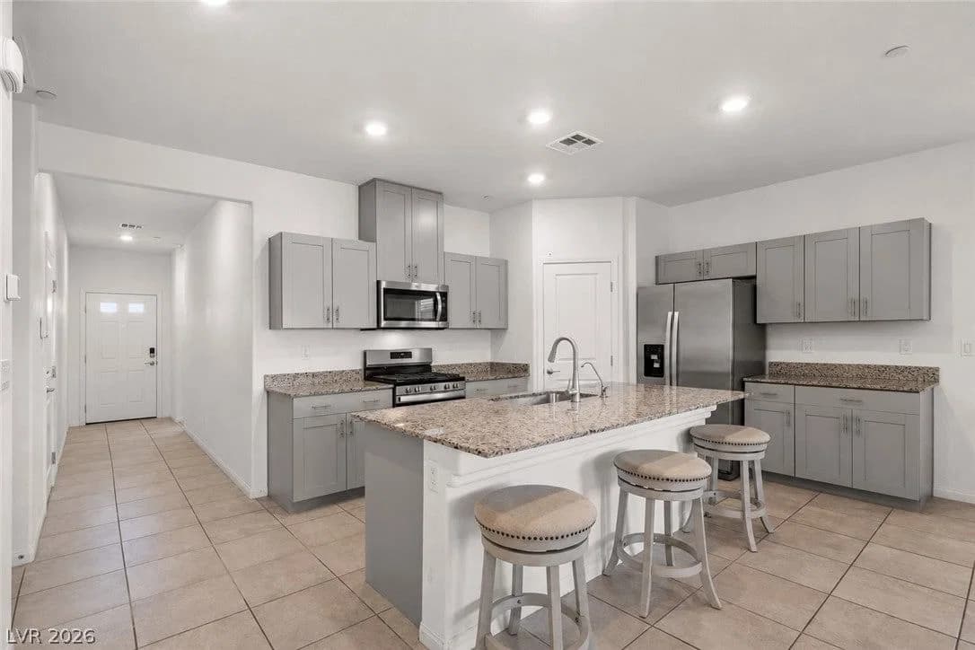 10959 Artisan Ranch Avenue photo 2