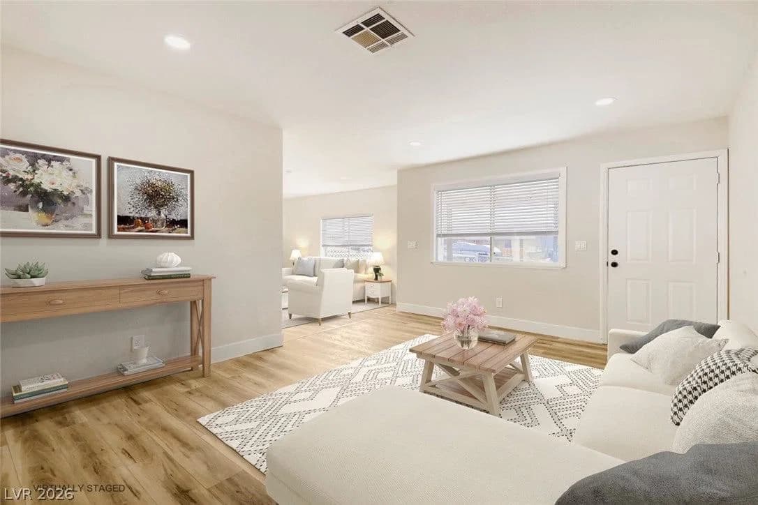 914 Palo Verde Drive photo 3