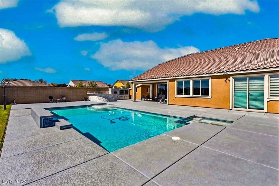9096 Becket Ranch Court photo 2