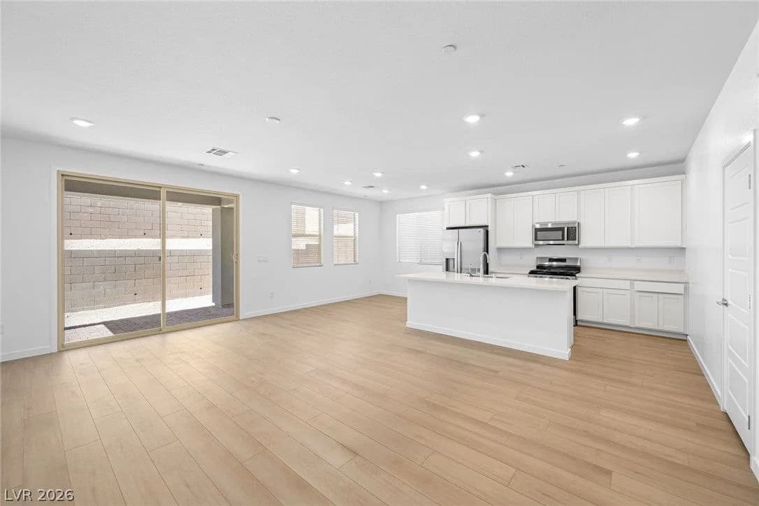1473 Great Snipe Avenue photo 3