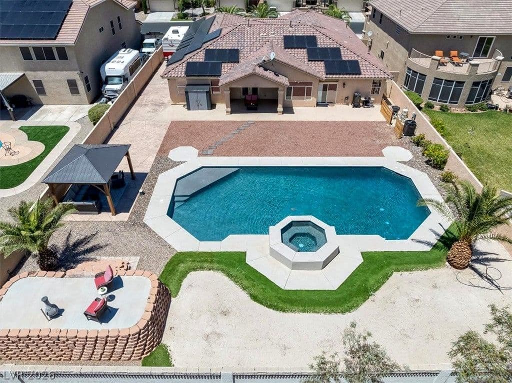9304 Empire Rock Street