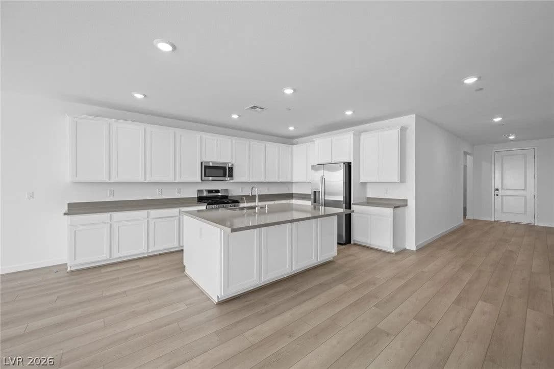 1658 Portofino Falls Place photo 4