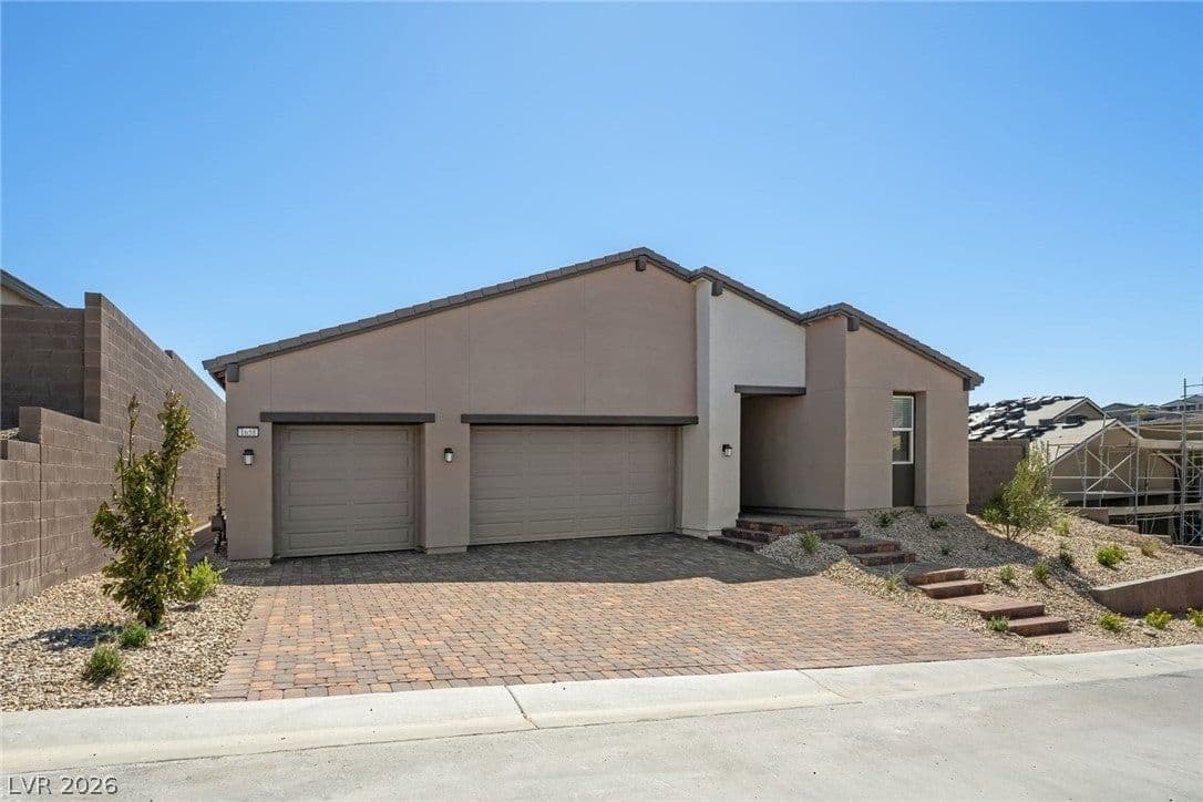1658 Portofino Falls Place photo 2