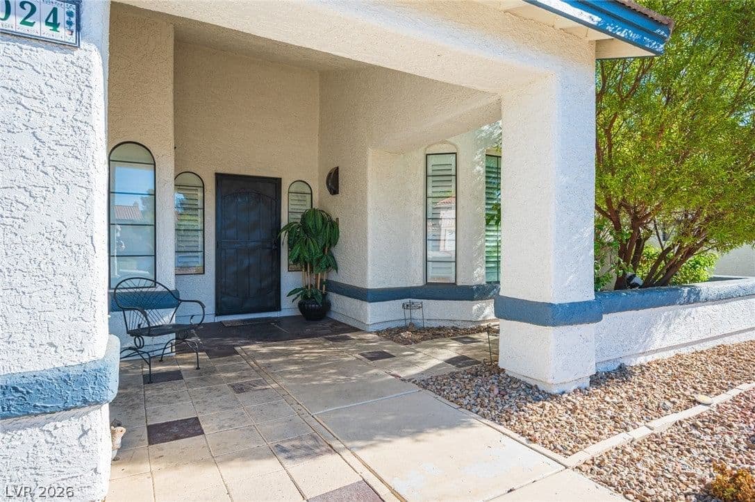 9024 Feather River Court photo 4