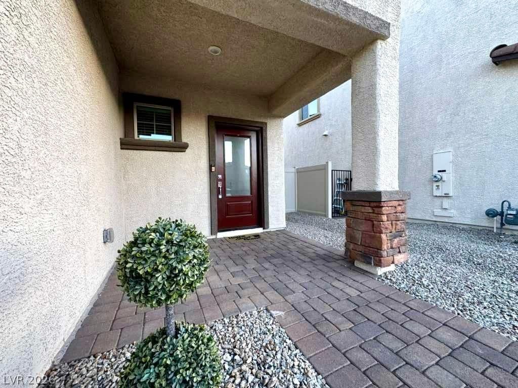 1647 Sandia Rock Avenue photo 2