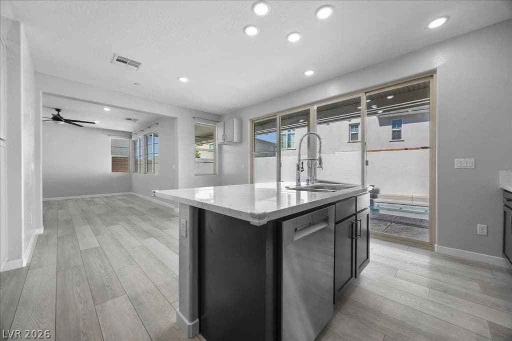 792 Marifield Court photo 4