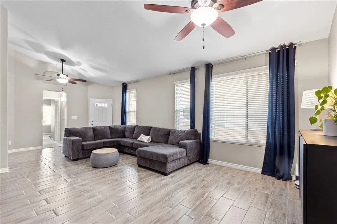 1715 Talon Avenue photo 4