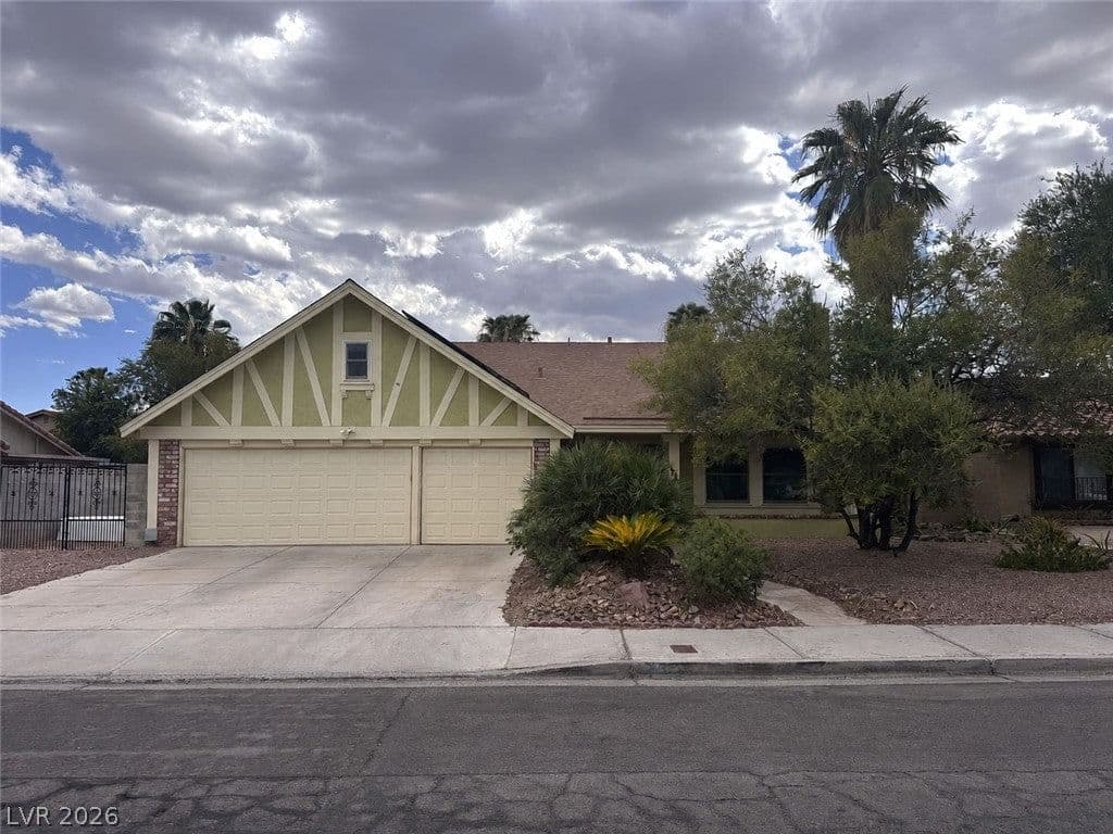 1827 NAVARRE Lane photo 2
