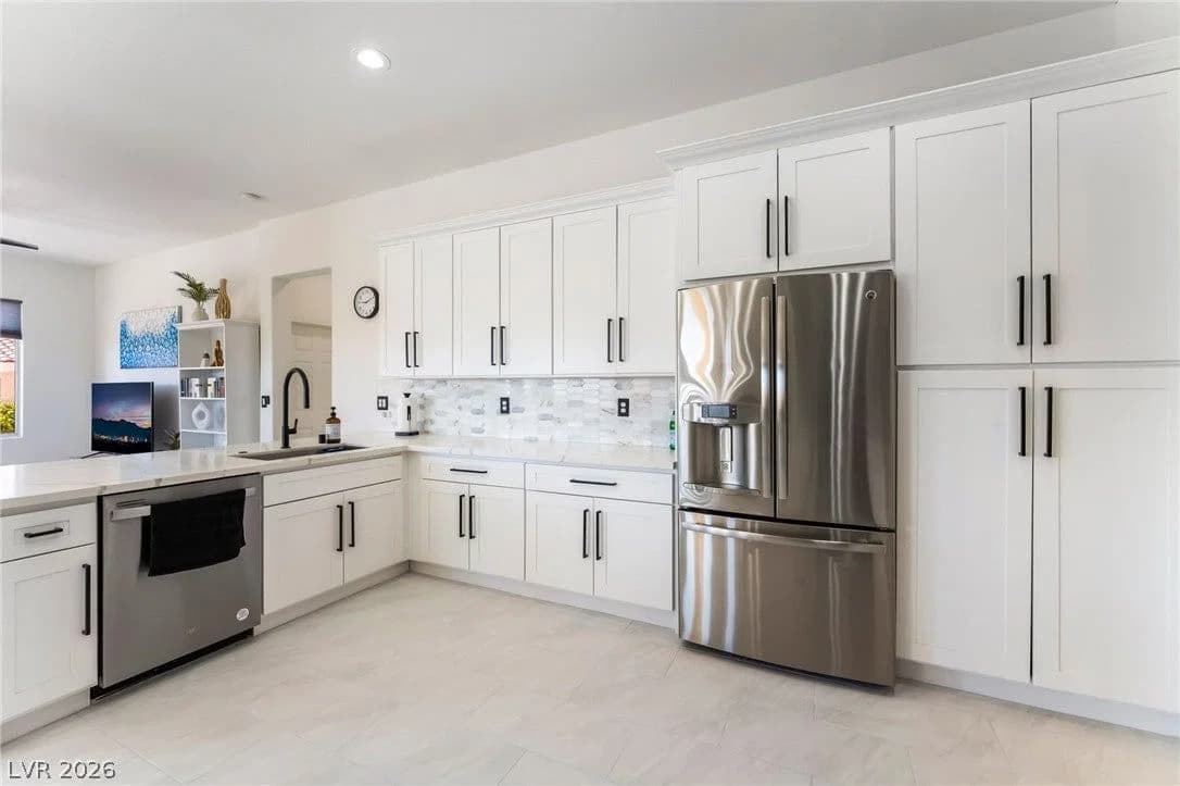 10805 Clarion Lane photo 3