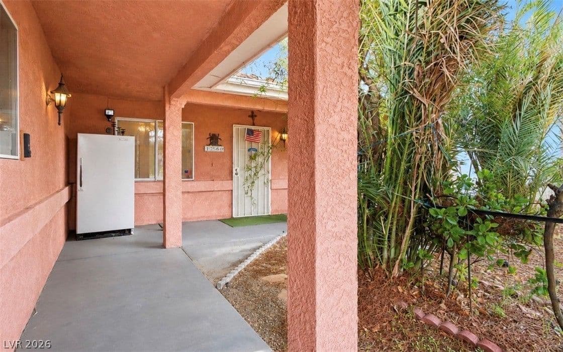 1700 Hickory Street photo 5