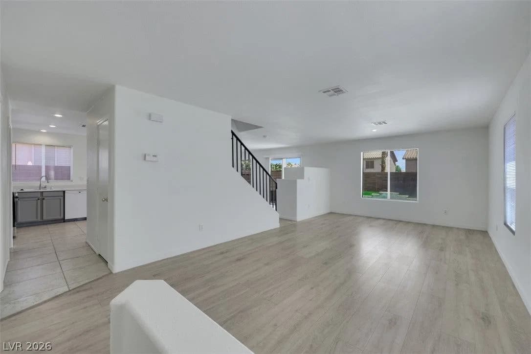 3244 Little Stream Street photo 5
