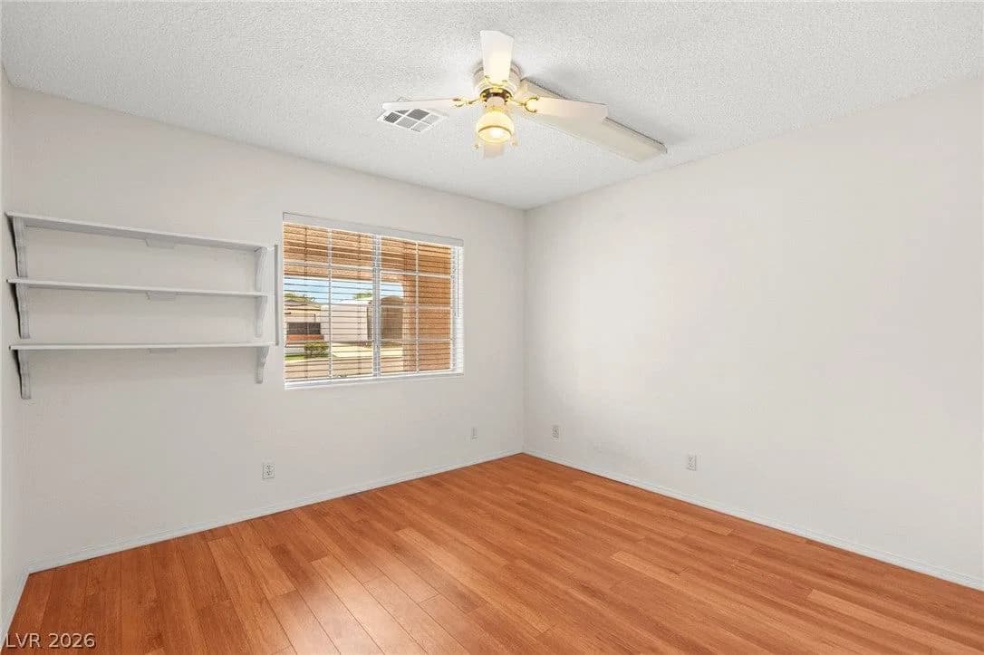 270 Middleton Drive photo 4