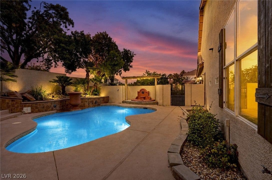 7651 Man O War Street photo 2