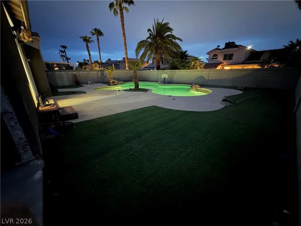 1496 Silver Glen Avenue photo 4