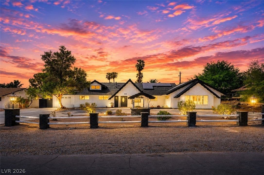 1935 Gabriel Drive