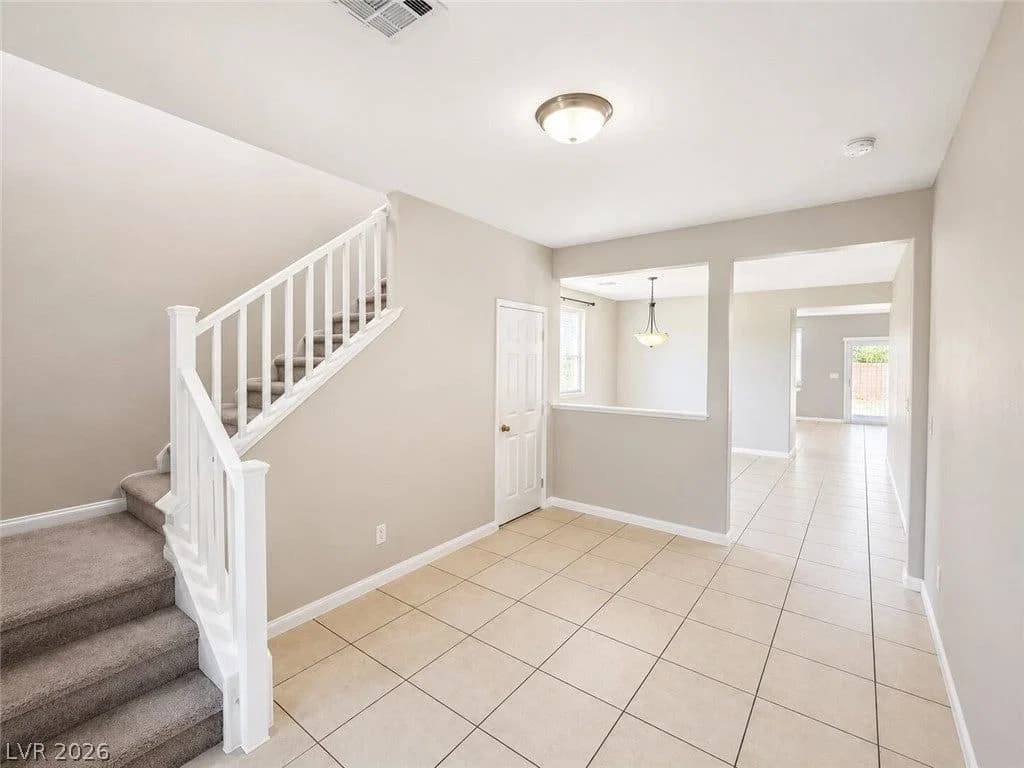 2716 Graceful Grove Avenue photo 3