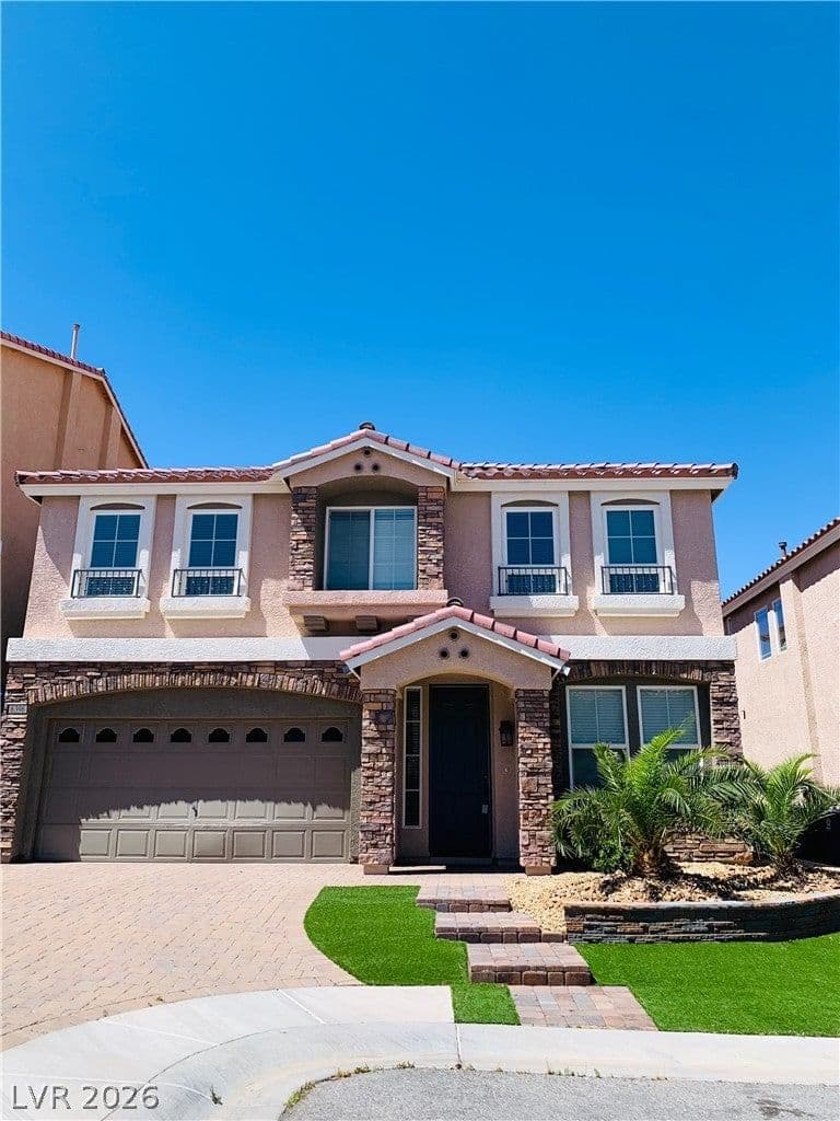 6396 Cascade Cliffs Court photo 2