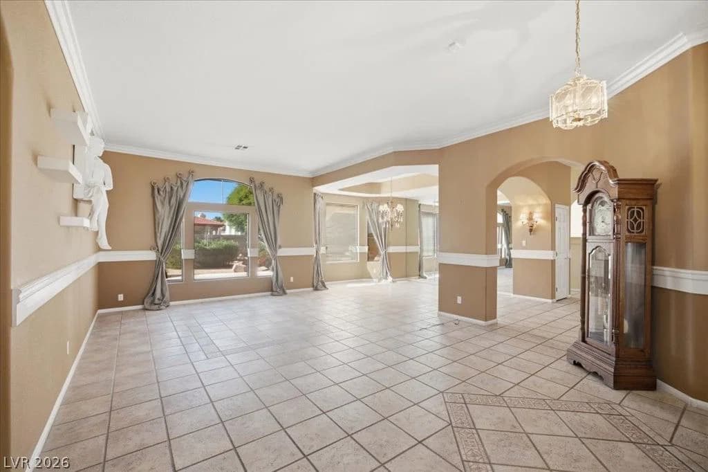 7505 Dry Pines Circle photo 3