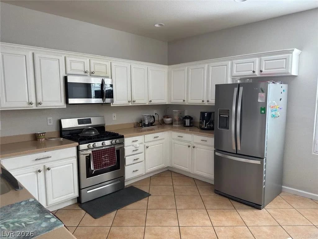 3046 Tara Murphy Drive photo 2
