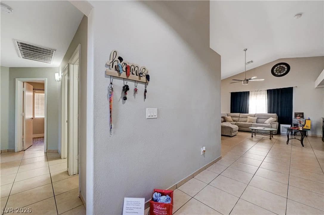 4409 Bucking Bronco Road photo 5