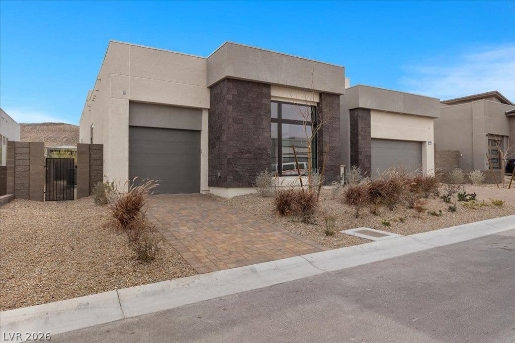 10907 Agate Cliffs Avenue photo 4