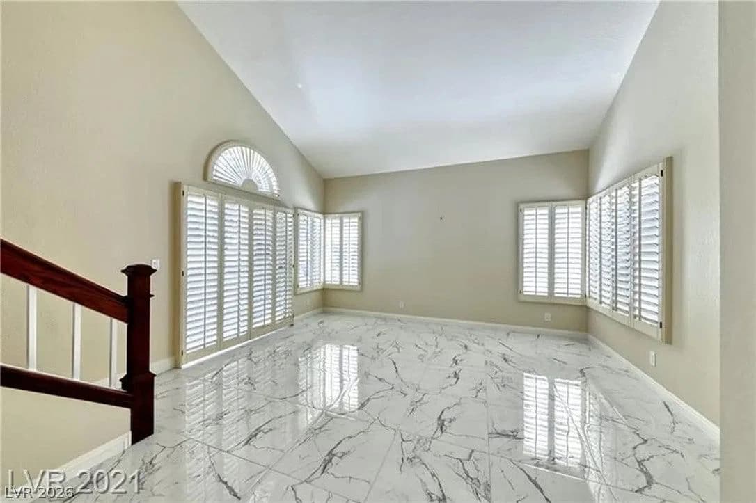6729 Airdale Circle photo 5