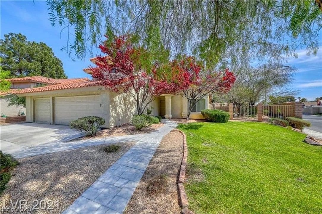 6729 Airdale Circle photo 2