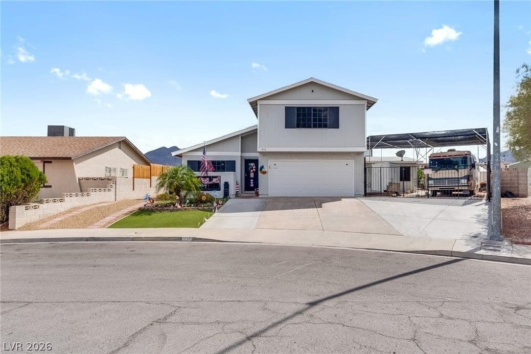 836 Vermillion Drive photo 2