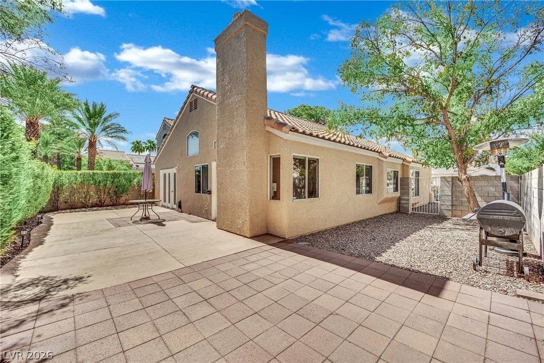 2124 Feather Bush Street photo 4