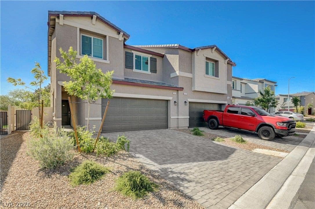 6545 Cinnamon Hazelnut Street photo 4