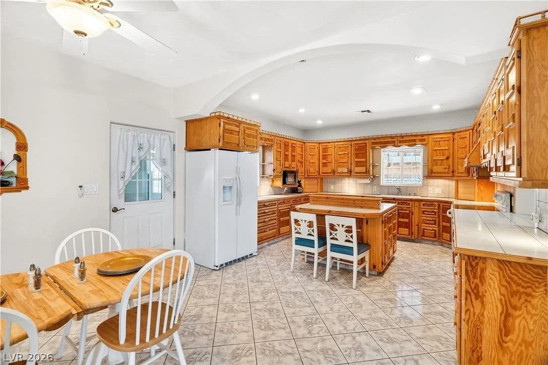 3629 Catalina Drive photo 5