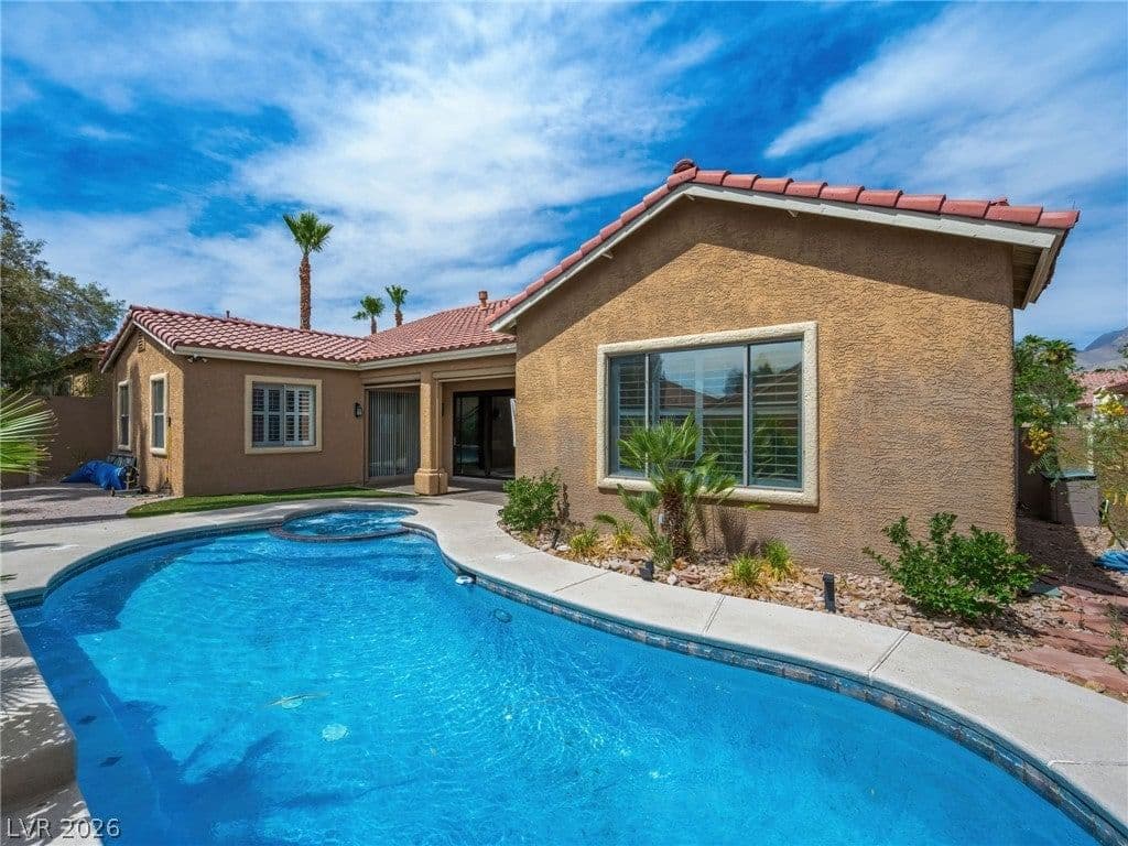 2404 Quartz Peak Street photo 4