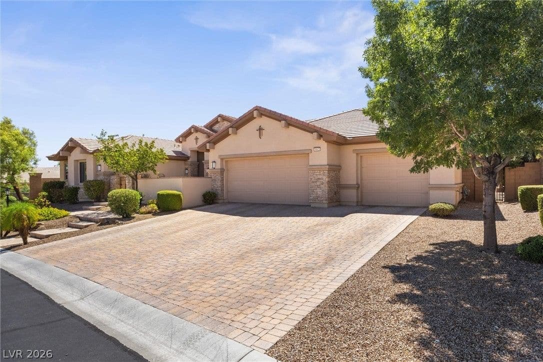 9843 Cathedral Pines Avenue photo 4