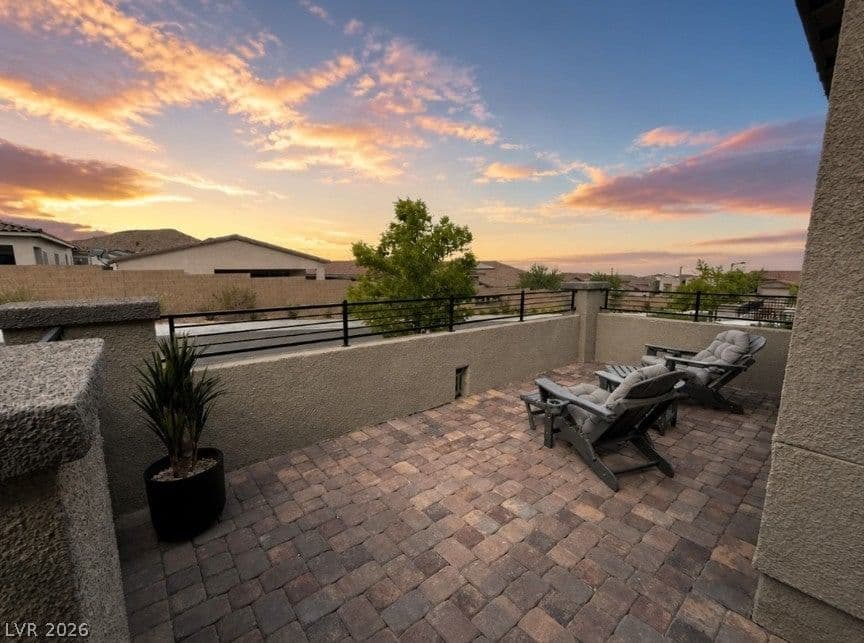 11617 Falcon Gorge Avenue photo 2