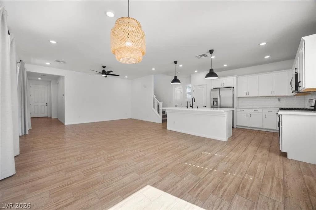 4227 Tarim Street photo 4