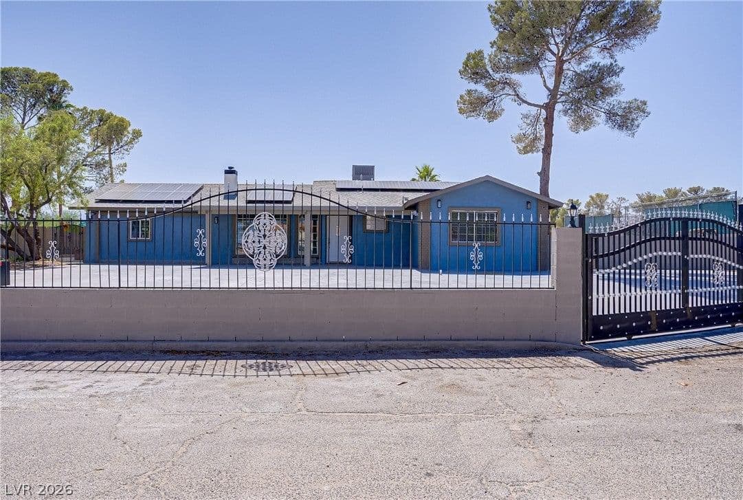 4490 Warm Springs Road photo 2