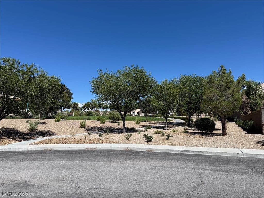 2482 Denholme Street photo 2