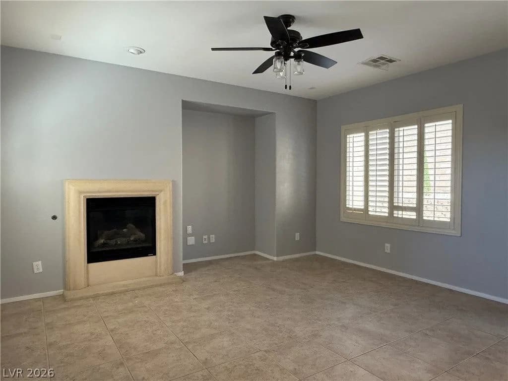 2482 Denholme Street photo 3