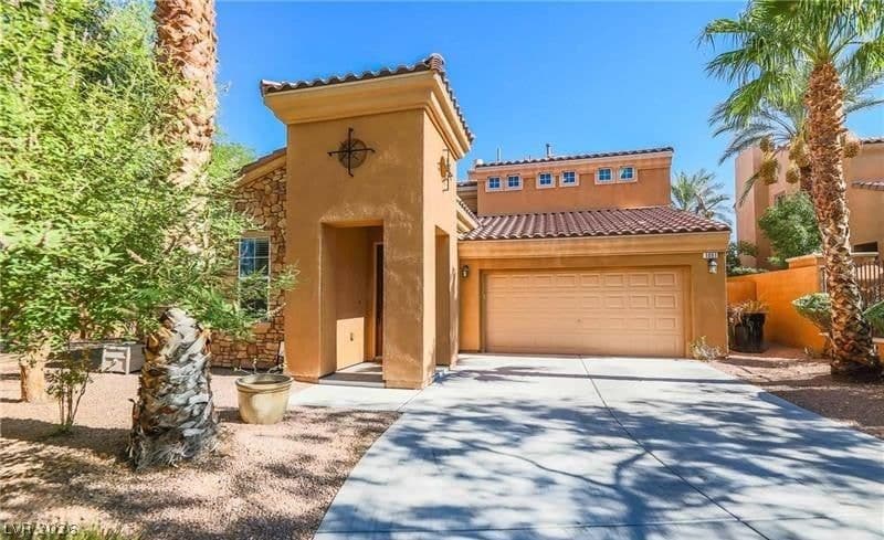 1091 Casa Palermo Circle photo 3