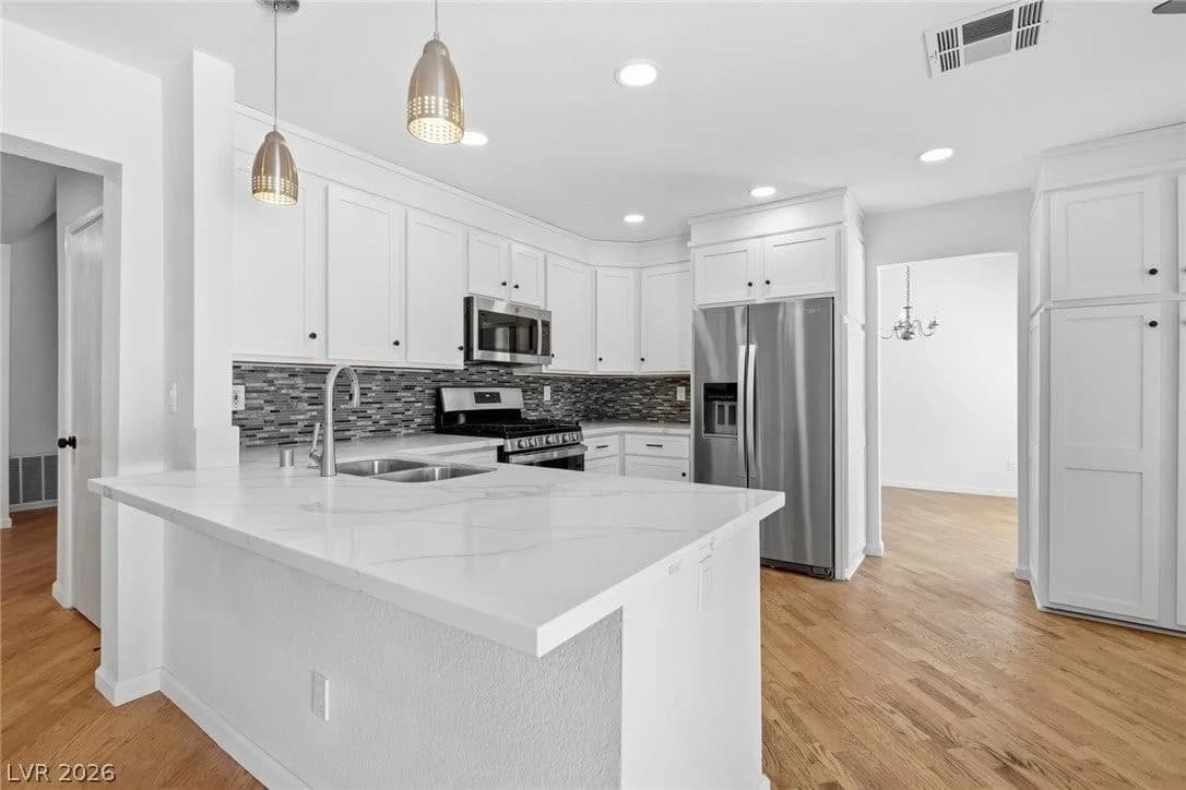 7459 Parnell Avenue photo 3