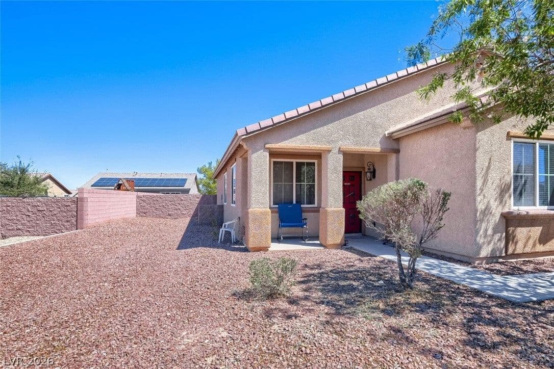 3920 Ropers Ranch Street photo 3
