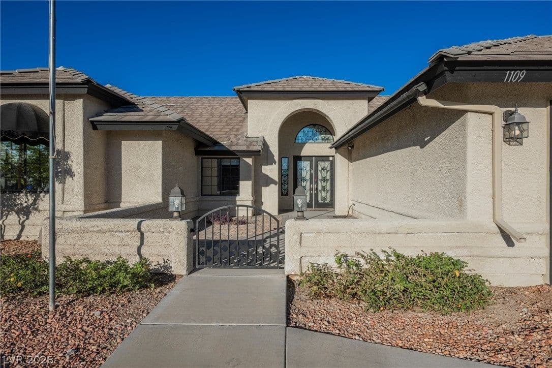 1109 Halite Court photo 2
