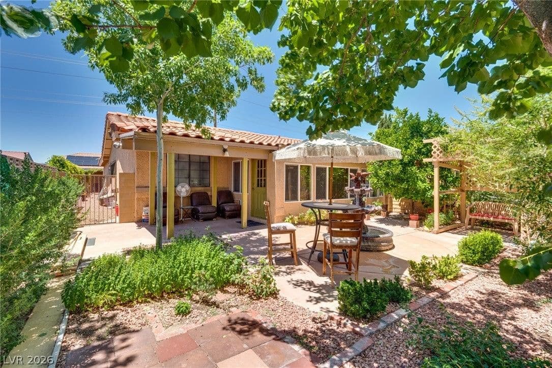 3877 Platis Circle photo 5