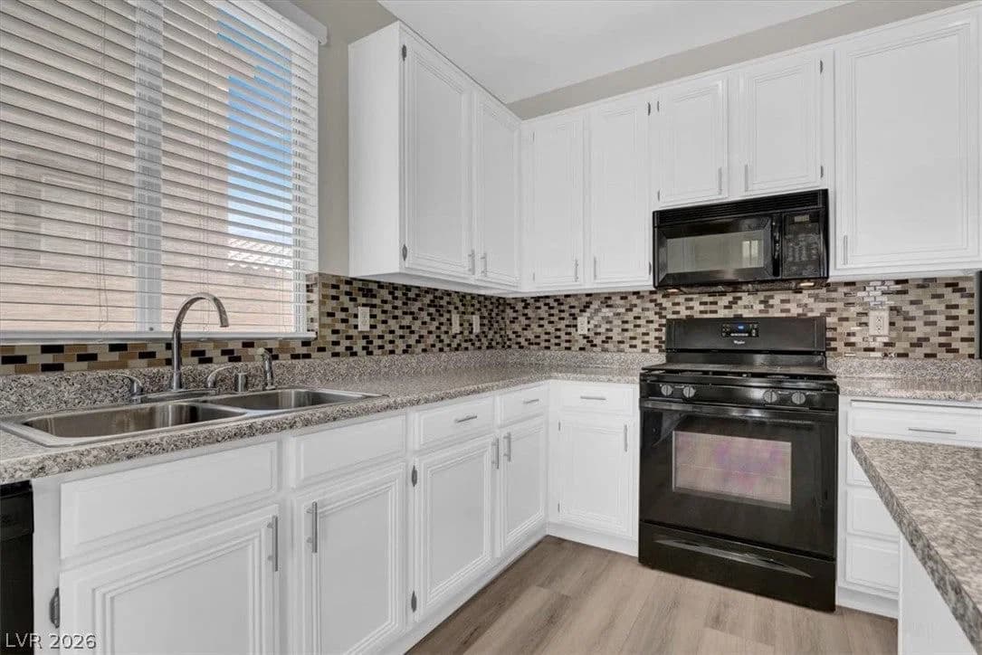 3040 Carbondale Street photo 5