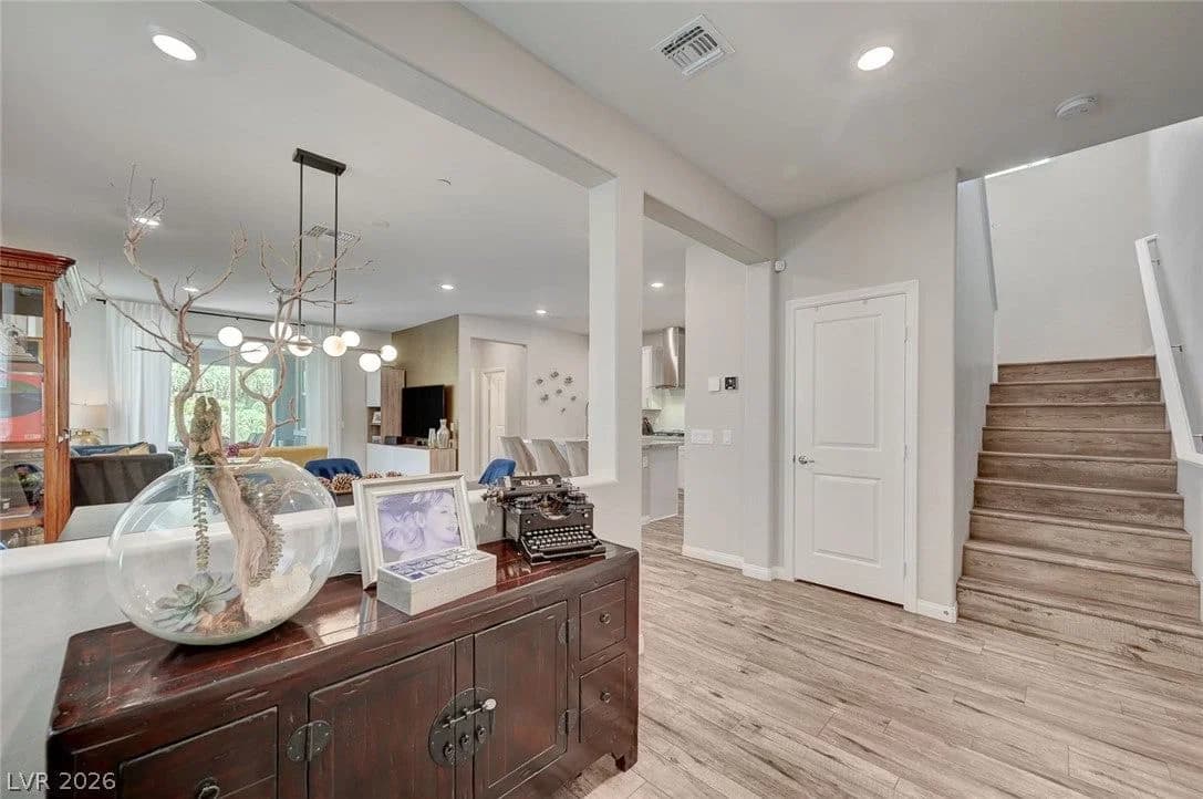 373 Purple Sandpiper Street photo 2