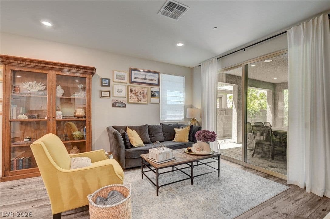 373 Purple Sandpiper Street photo 5
